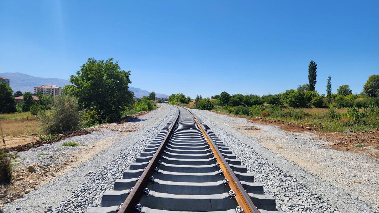 MalatyaGölbaşıNarlıNurdağı demir yolu hattı yarın açılıyor