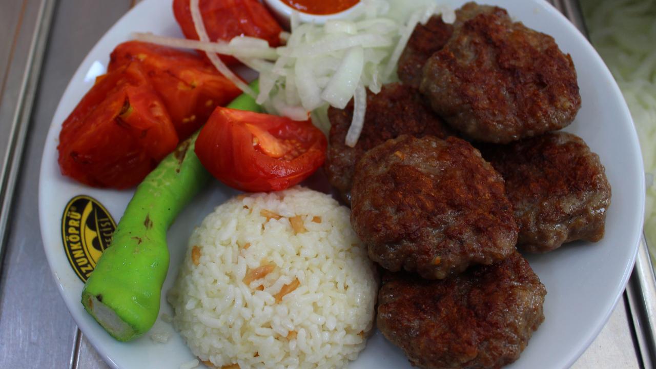 Uzunköprü köftesi tescillendi