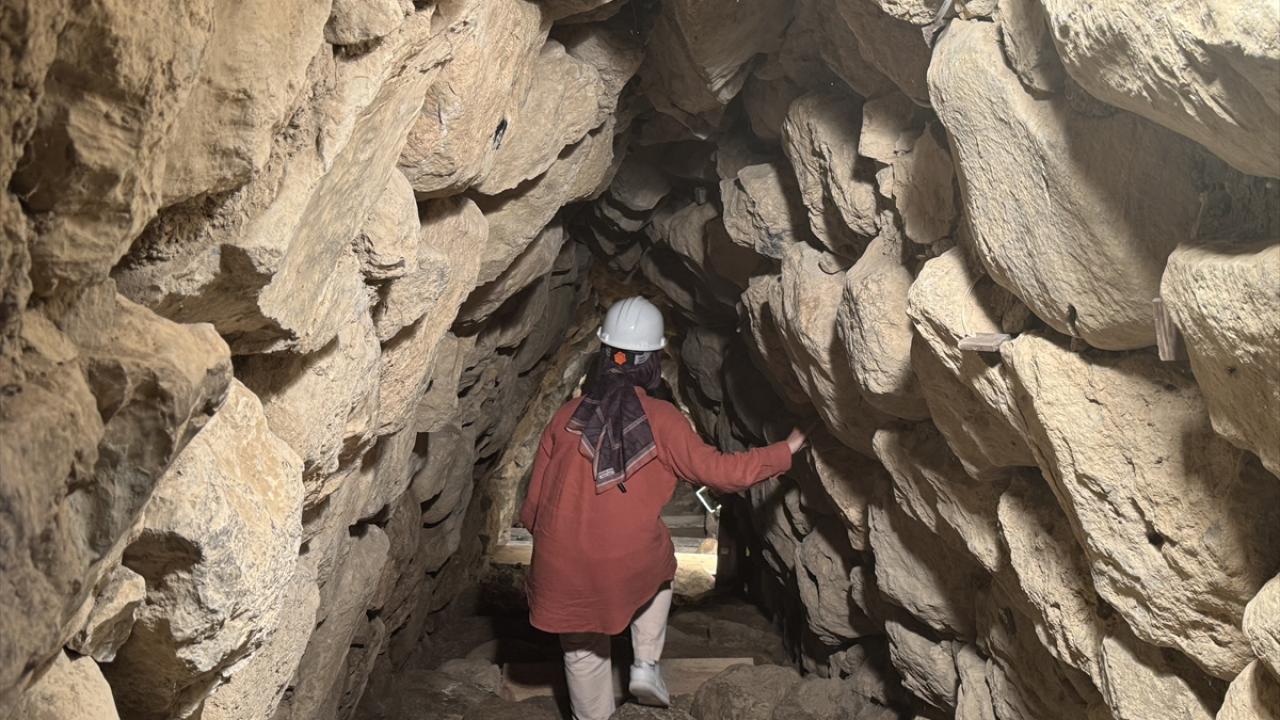 "Kalkolitik Çağ`dan Demir Çağı sonuna kadar burada yerleşim hareketi görüyoruz"