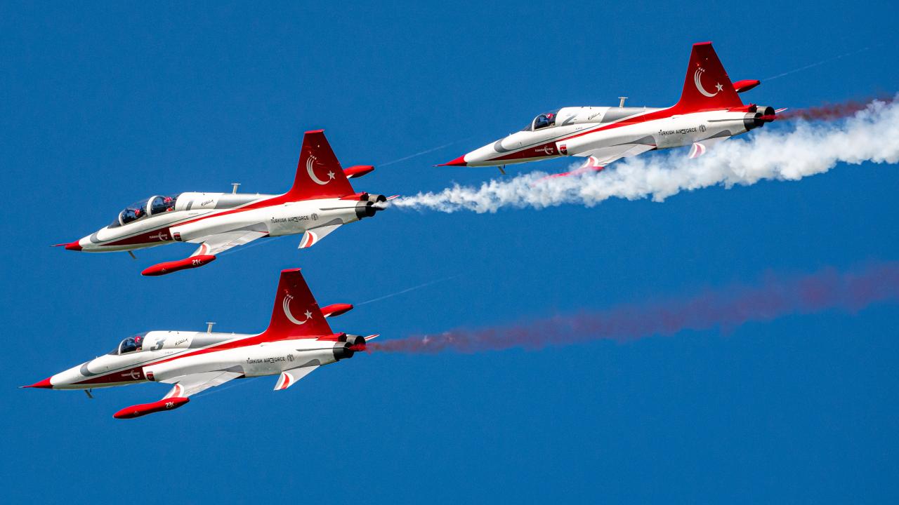 Türk Yıldızları'na Çekya'da büyük ödül