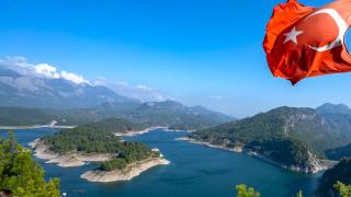 Doğa tutkunlarının gözde rotası: Bayraklı Tepe