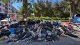 İzmir'de toplanmayan çöplere tepki