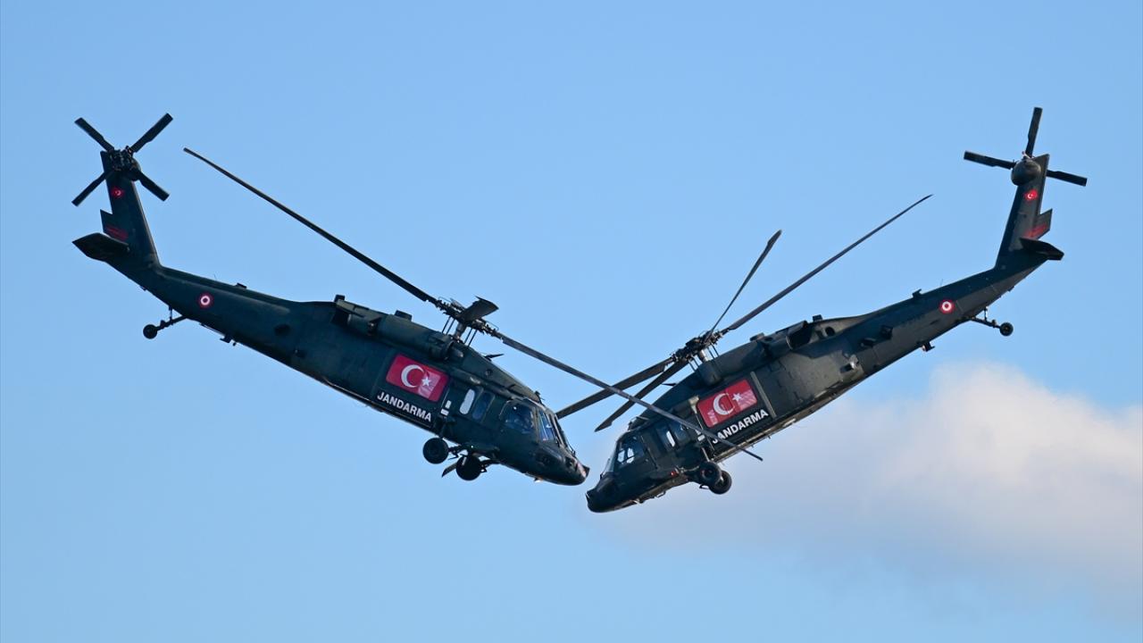 TEKNOFEST İstanbul'un 2. gününde hava gösterileri