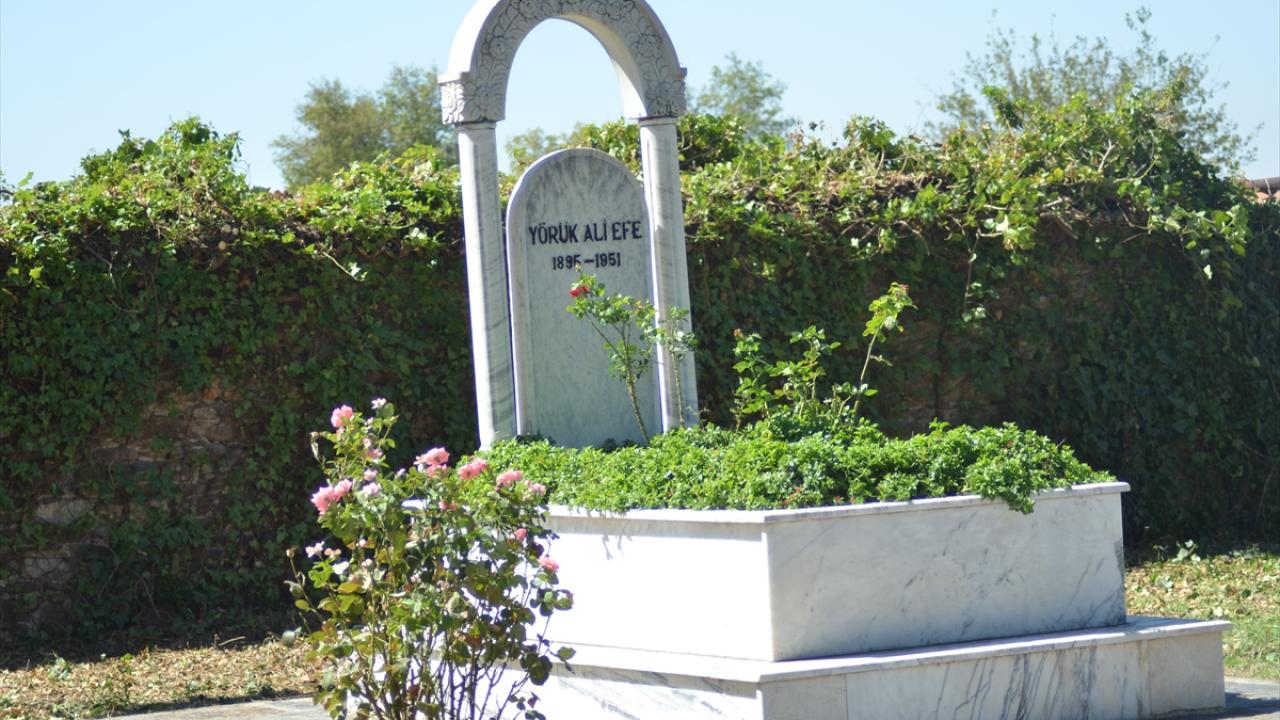 Kurtuluş Savaşı'nın sembol isimlerinden Yörük Ali Efe, vefatının 74. yılında anılıyor