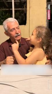 Torunu için İngilizce öğrendi