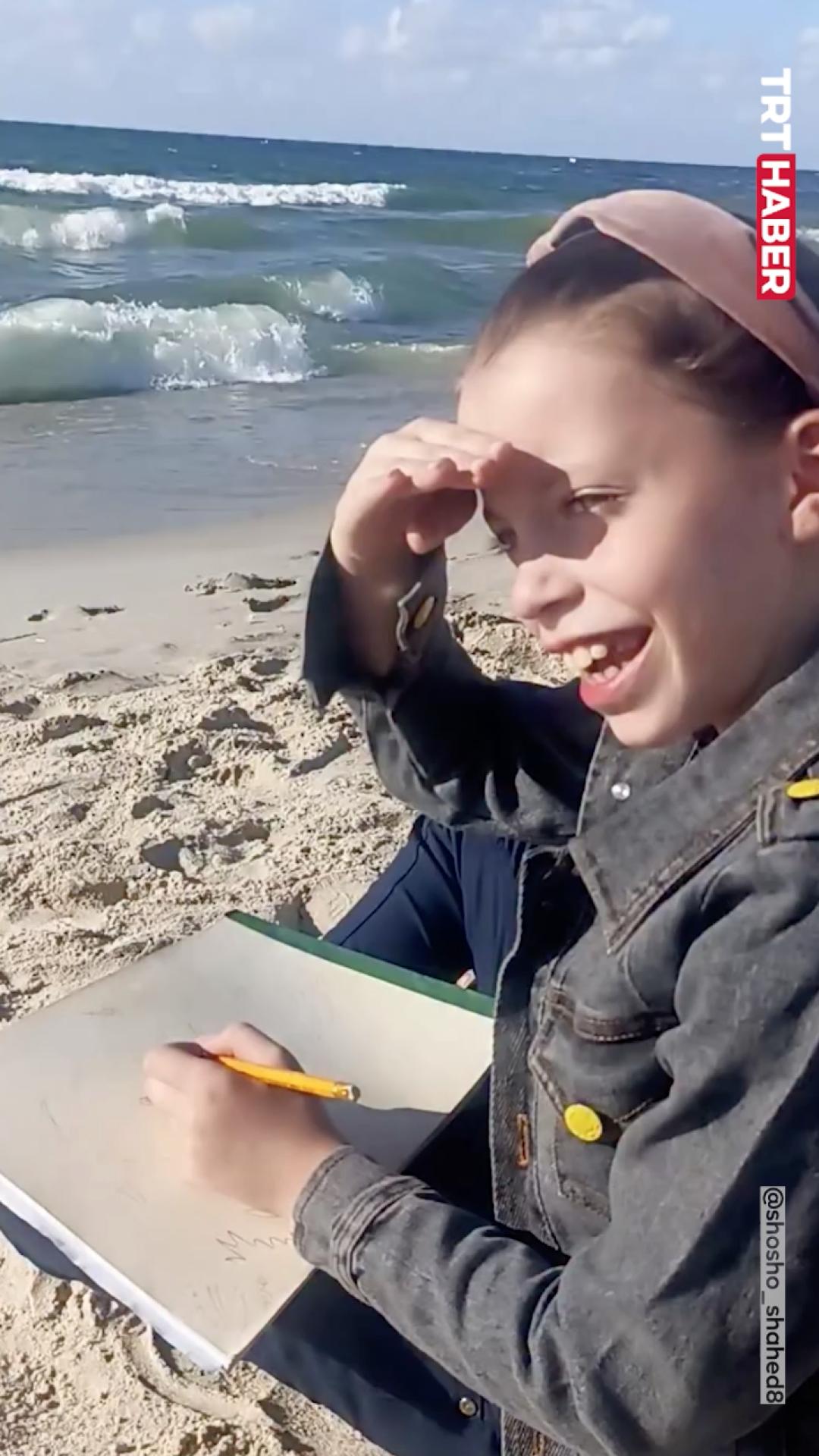 Gazzeli küçük kız, umudun resmini çizdi