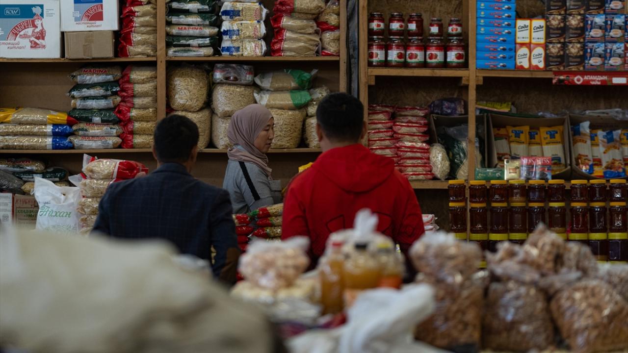 Kırgızistan'ın tarihi pazarı: Oş