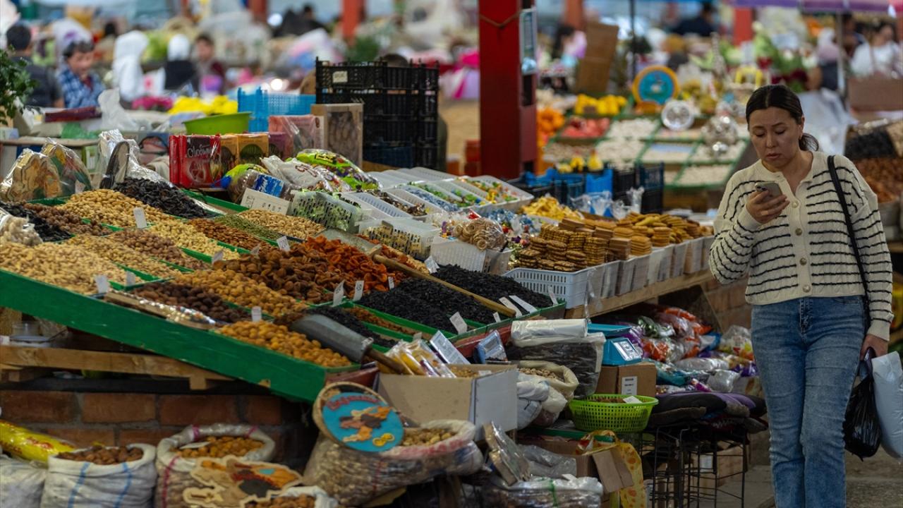 Kırgızistan'ın tarihi pazarı: Oş