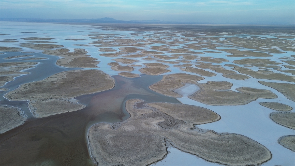 "Maalesef Tuz Gölü küçülmeye devam ediyor"