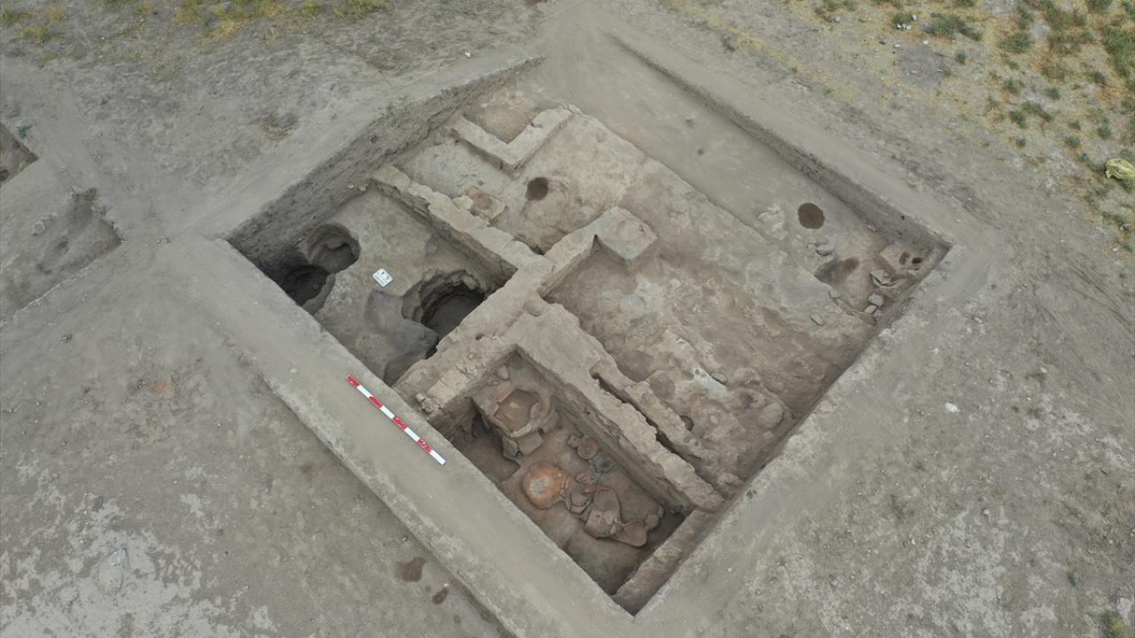 Kayıp şehir Puruşhanda'nın arandığı kazıda 3 fırın ile 2 ocak bulundu