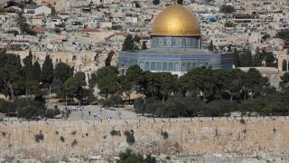 İşgalci Yahudiler, "Yom Kippur" bahanesiyle Mescid-i Aksa'ya baskın düzenledi