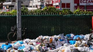 İzmir'de işçi eylemleri bitti ama çöp çilesi bitmedi