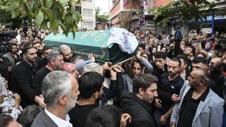 Şarkıcı Güllü son yolculuğuna uğurlandı