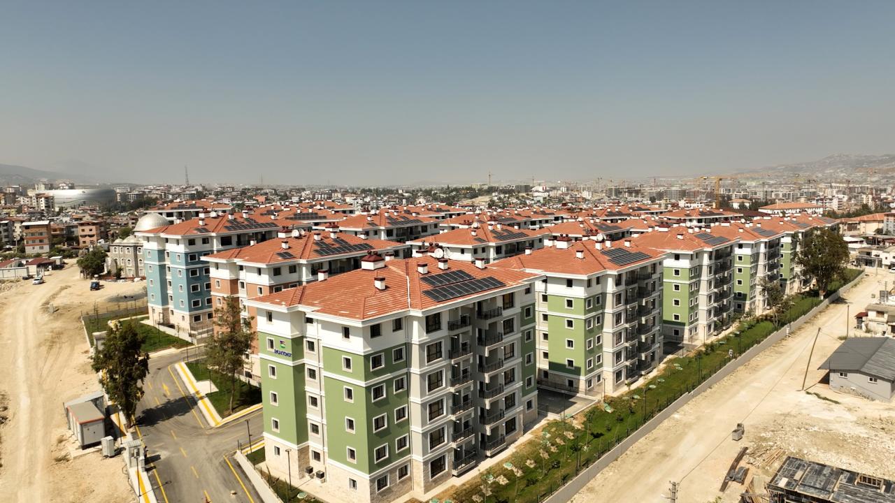 Hatay’da deprem konutlarının hak sahipleri belirlendi