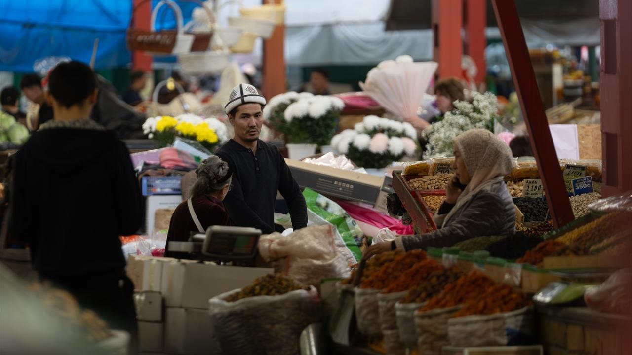 Kırgızistan'ın tarihi pazarı: Oş