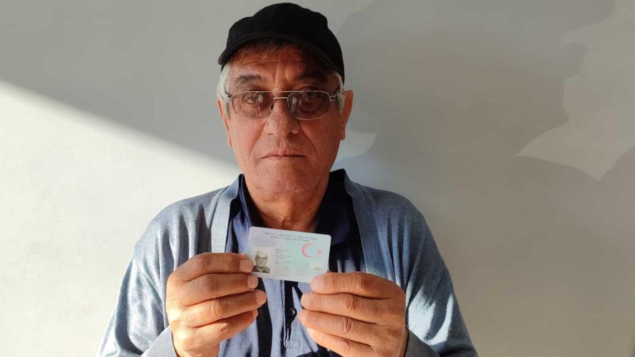 Kayıtlarda ‘ölü’ görünen Konyalı emekli, yaşadığını ispatlamaya çalışıyor