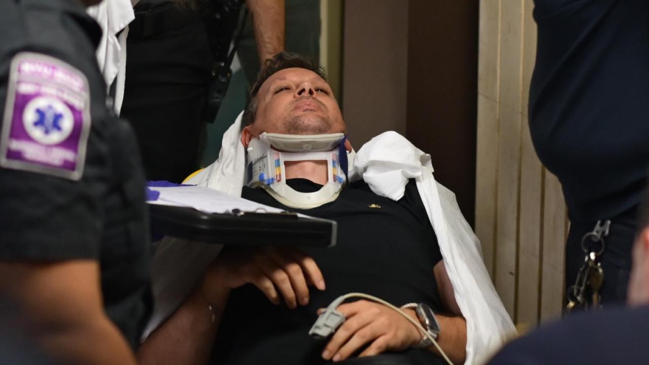 ABD’de ICE’nin sert müdahalesi sonucu kafasını yere çarpan AA başkameramanı hastaneye kaldırıldı