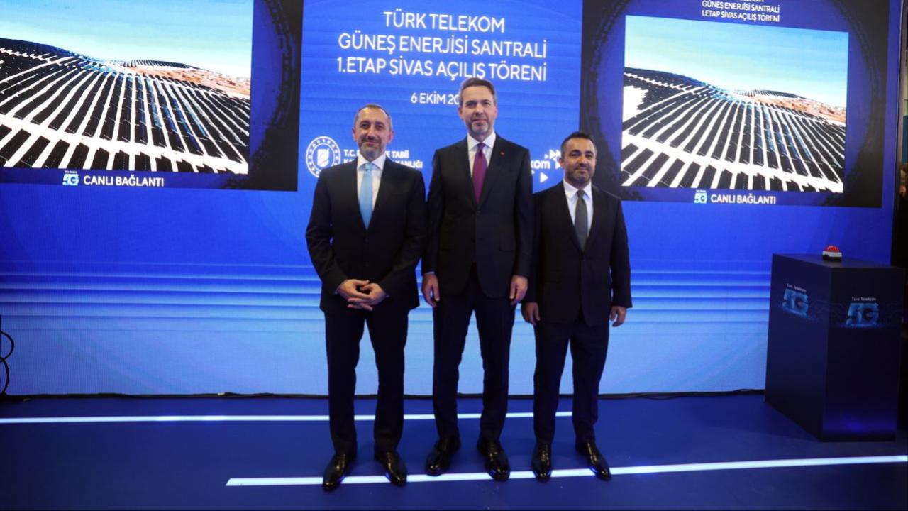 Bakan Bayrak'tar, Sivas'taki GES açılışını 5G ile İstanbul'dan yaptı