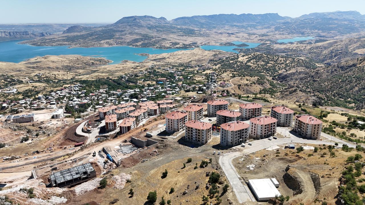 Adıyaman’da inşa edilen 228 deprem konutunda sona doğru