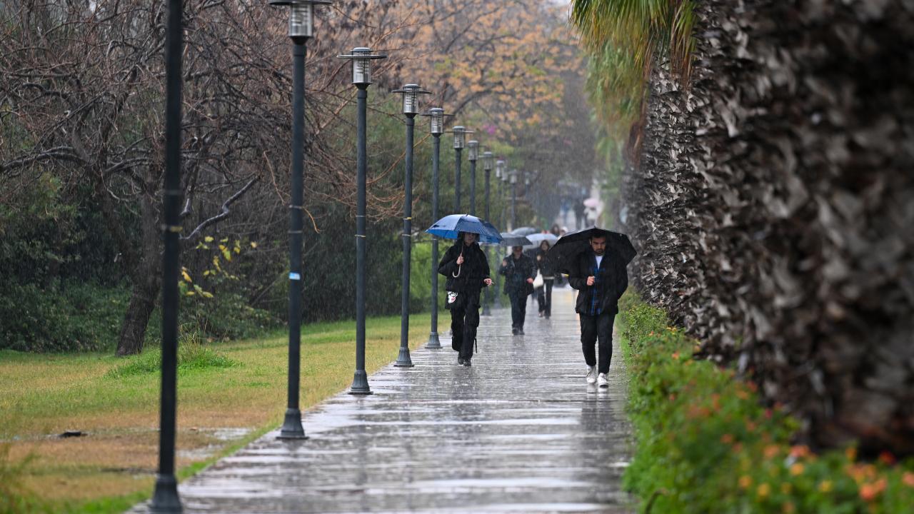 Meteorolojiden Akdeniz için kuvvetli sağanak uyarısı