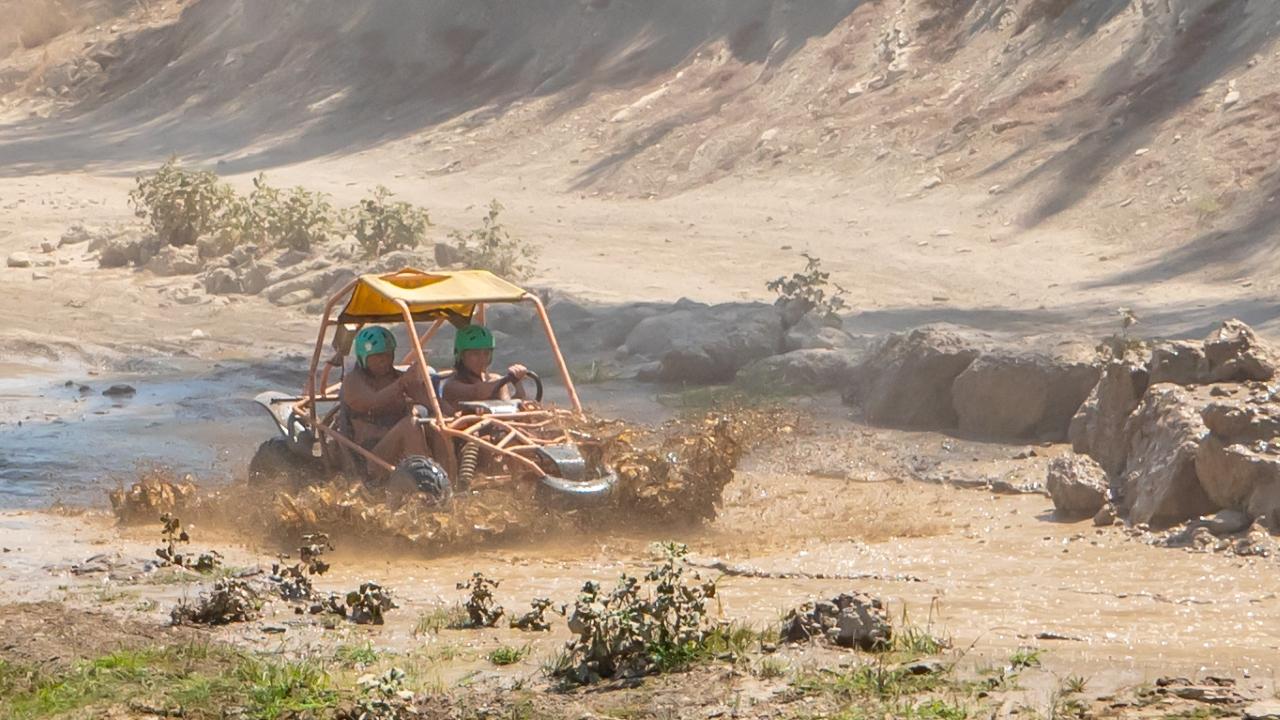 Beşkonak'ta buggy safari heyecanı