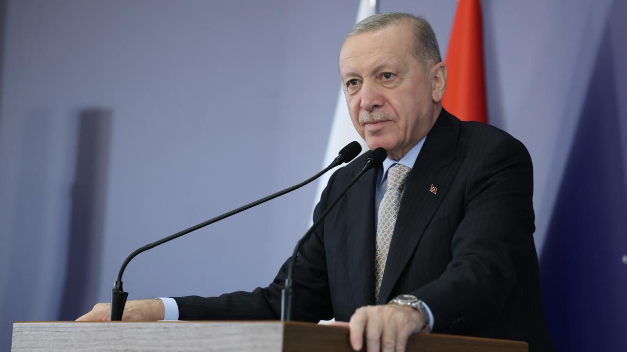 Cumhurbaşkanı Erdoğan: Şehirlerimizi 25-30 yıl öncesine götürdünüz