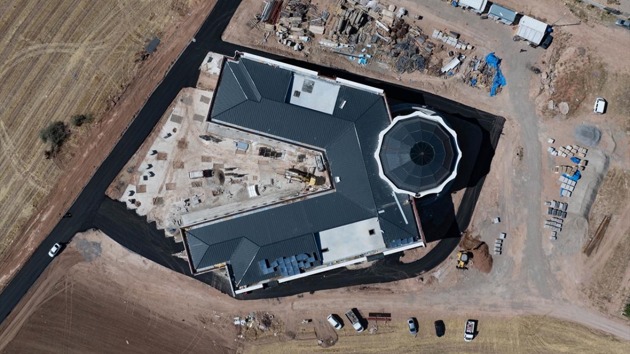 Bahçeli'nin hibe ettiği Hacıbektaş'taki arsaya yapılan cemevi külliyesi 11 Ekim'de açılıyor