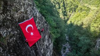 JAK timleri zorlu tatbikatlarla göreve her an hazır