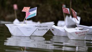 Düzce'de öğrenciler kağıttan gemilerle Sumud Filosu'na destek oldu