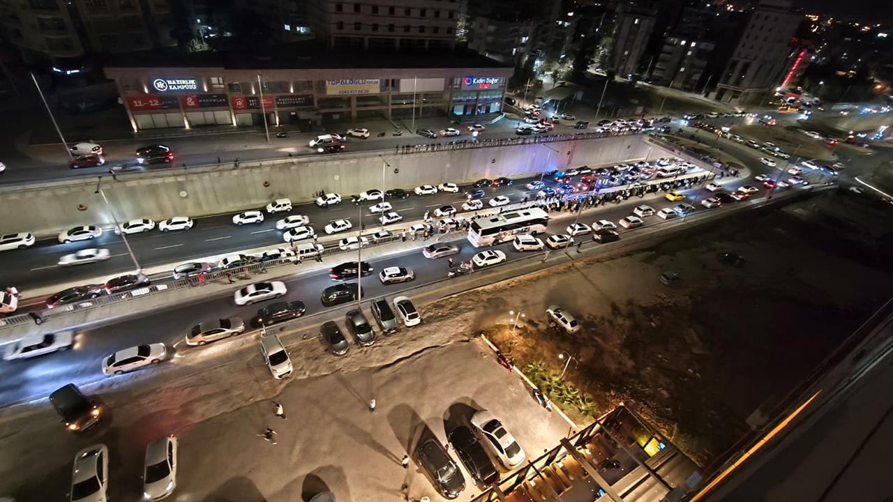 Şanlıurfa’da 3 araç birbirine girdi: 1 ölü, 4 yaralı