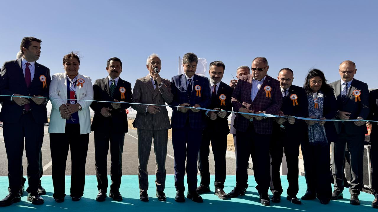 Kırşehir’de 2,7 milyar liralık 3 proje hayata geçirildi