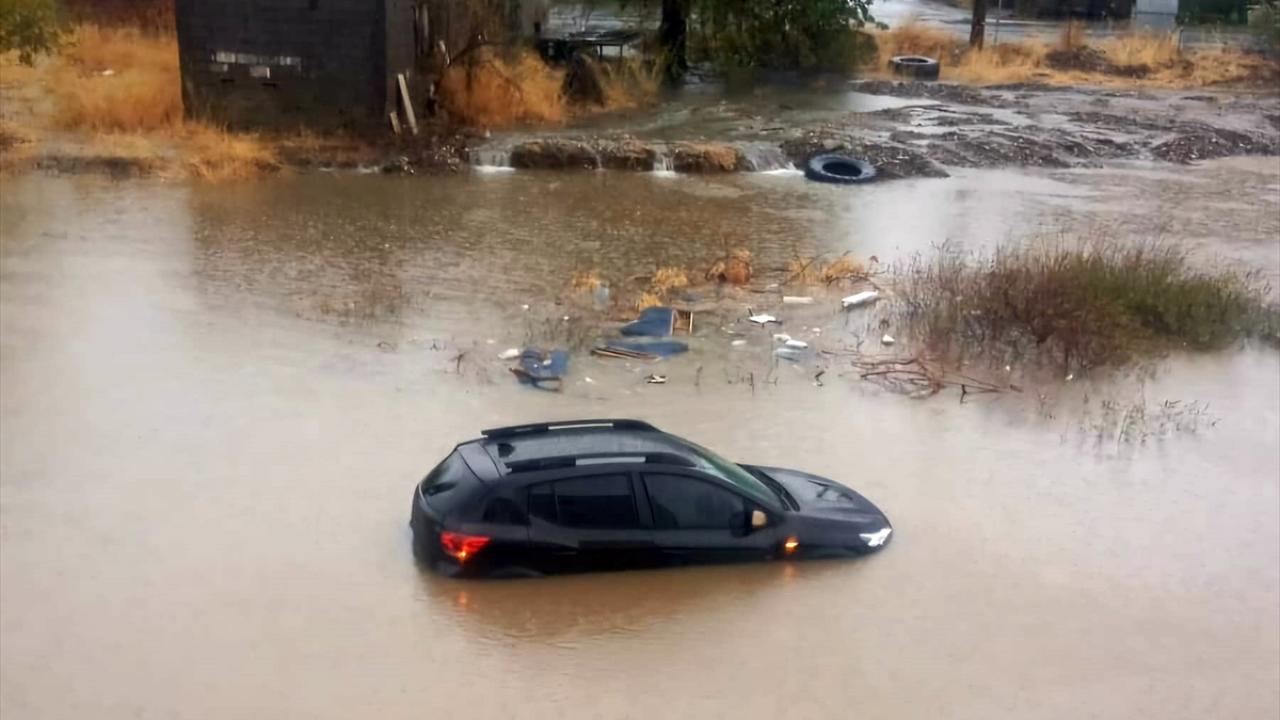 Meteorolojiden 2 kente kuvvetli yağış alarmı