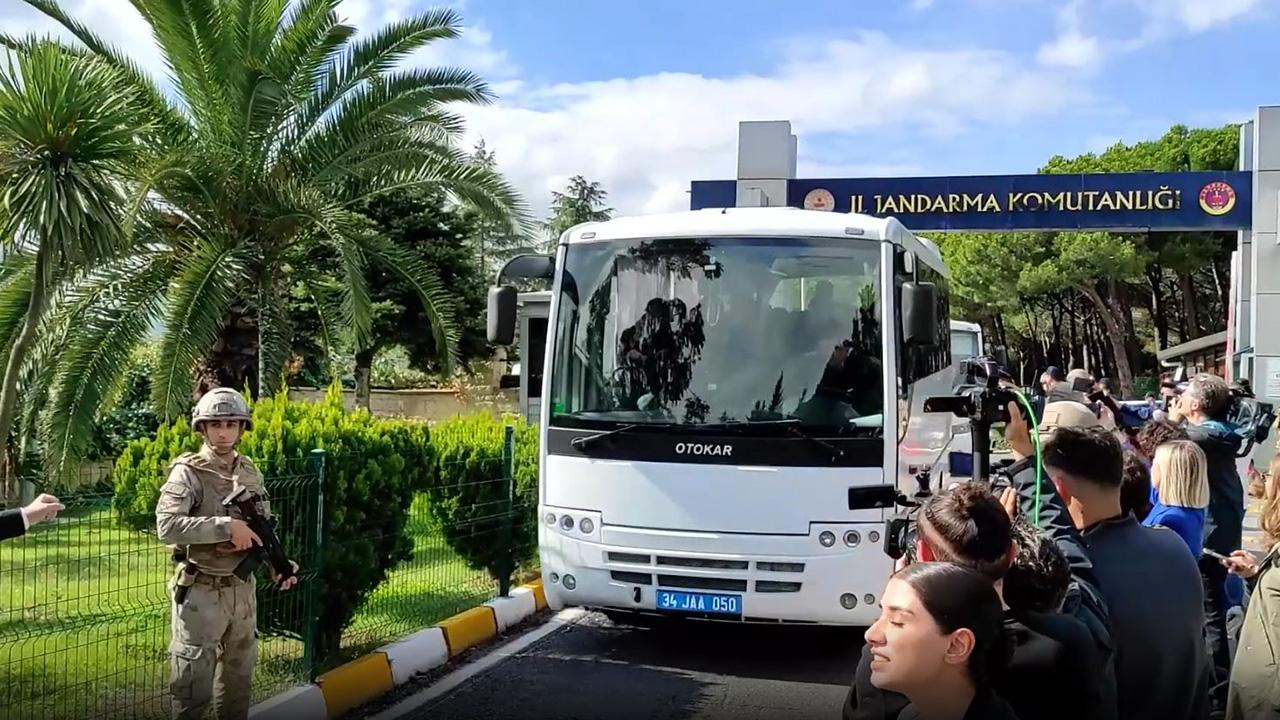 Uyuşturucu operasyonunda ifadeleri alınan ünlü isimler adli tıpta