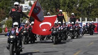 Ankara'da eğitimlerini tamamlayan 85 yunus polisi mezun oldu