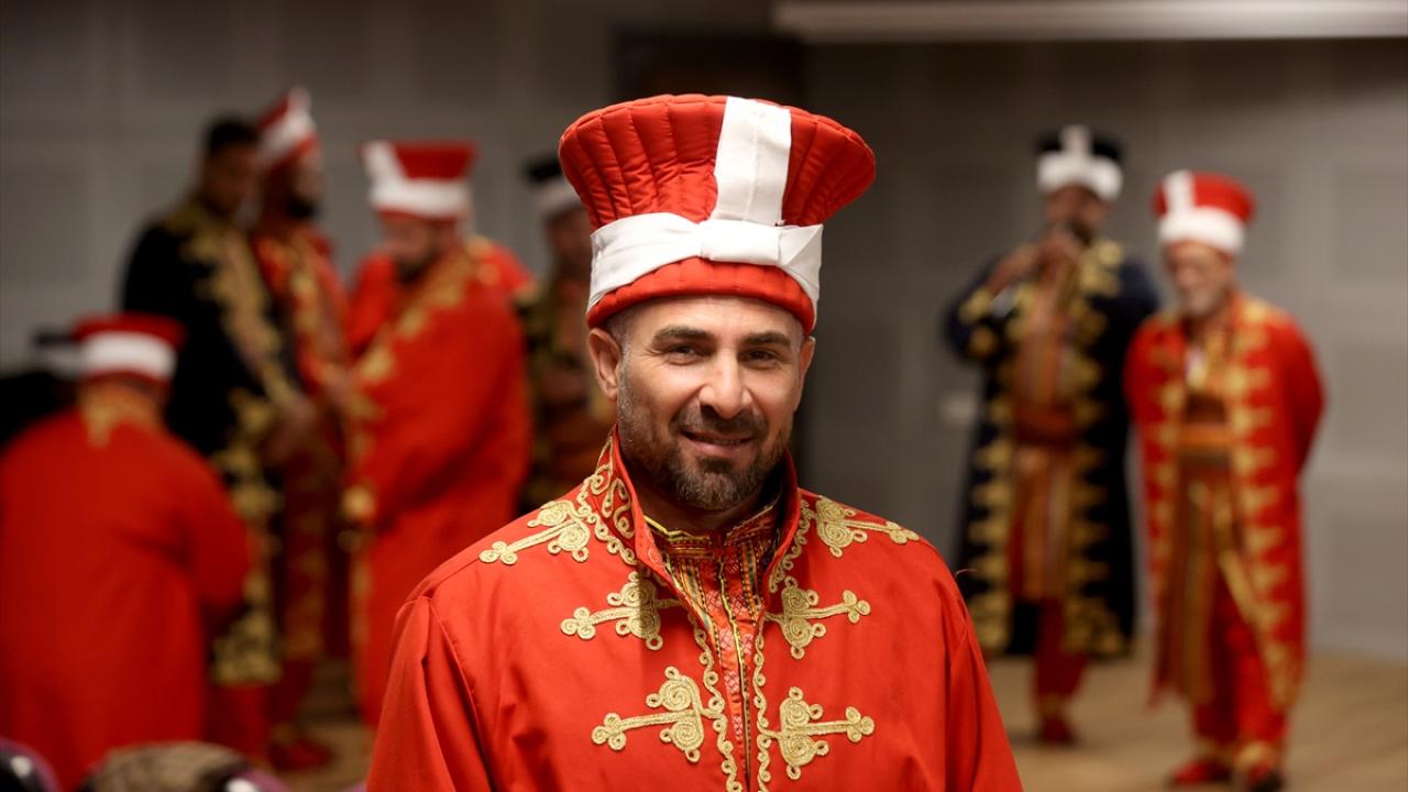 "Bu işi severek yapıyoruz"