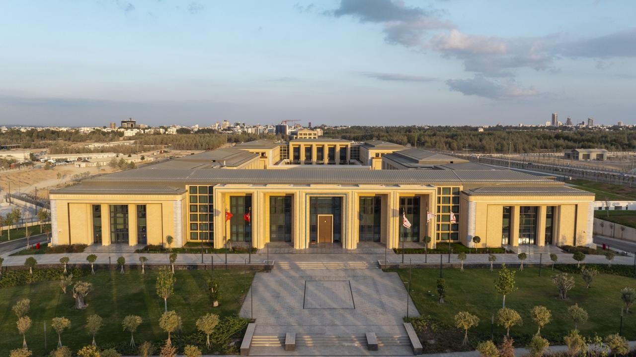 "Yakın zamanda yüksek mahkeme binamızın inşaatı bitecek"