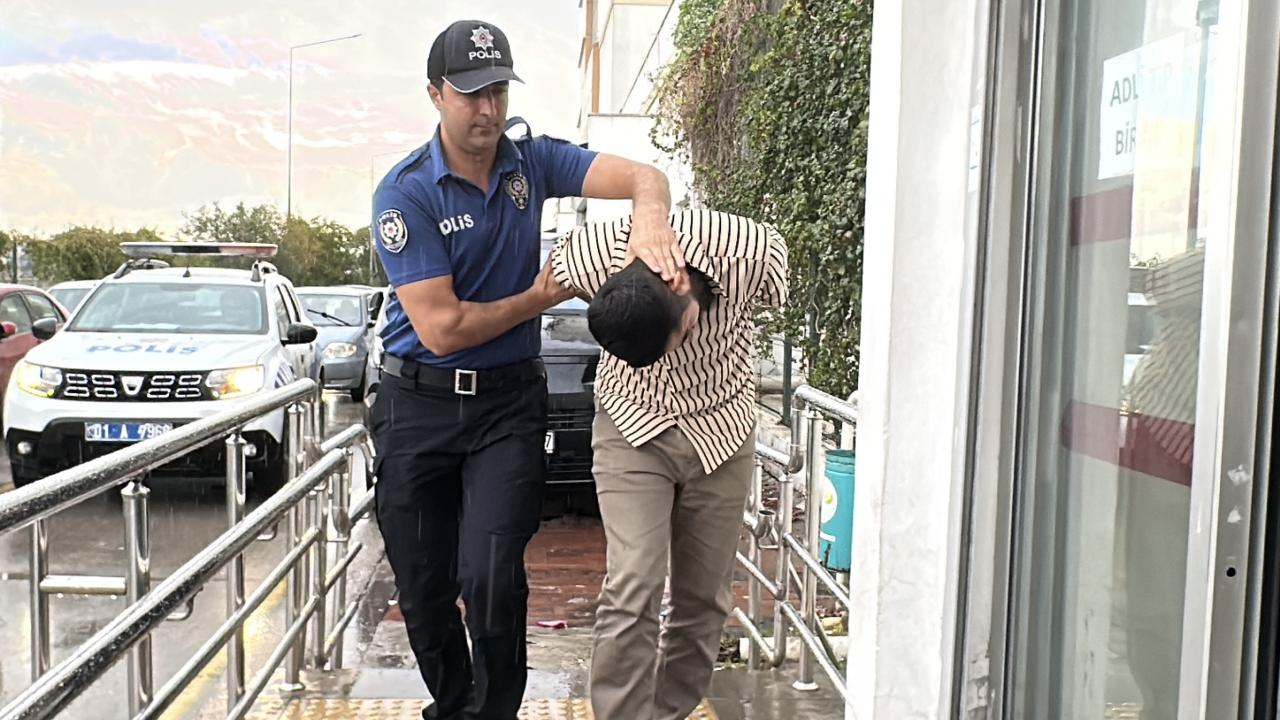Çakarlı araçla kendini polis olarak tanıtıp üst araması yapan zanlı tutuklandı