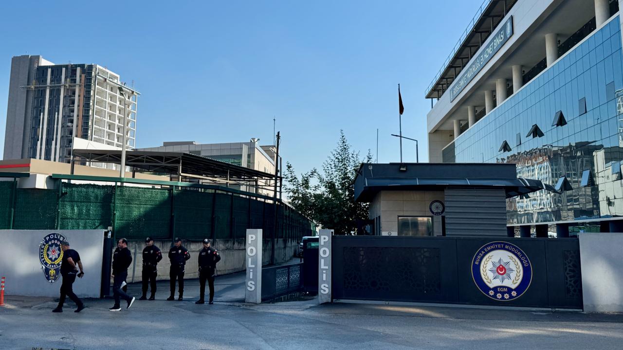 Bursa’da rüşvet soruşturması: Eski Nilüfer Belediye Başkanı gözaltına alındı