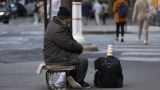 Fransa'da evsizlerin sayısı 350 bine ulaştı