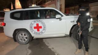 Kızılhaç ekipleri, Gazze'deki İsrailli 4 esirin cesetlerini teslim aldı