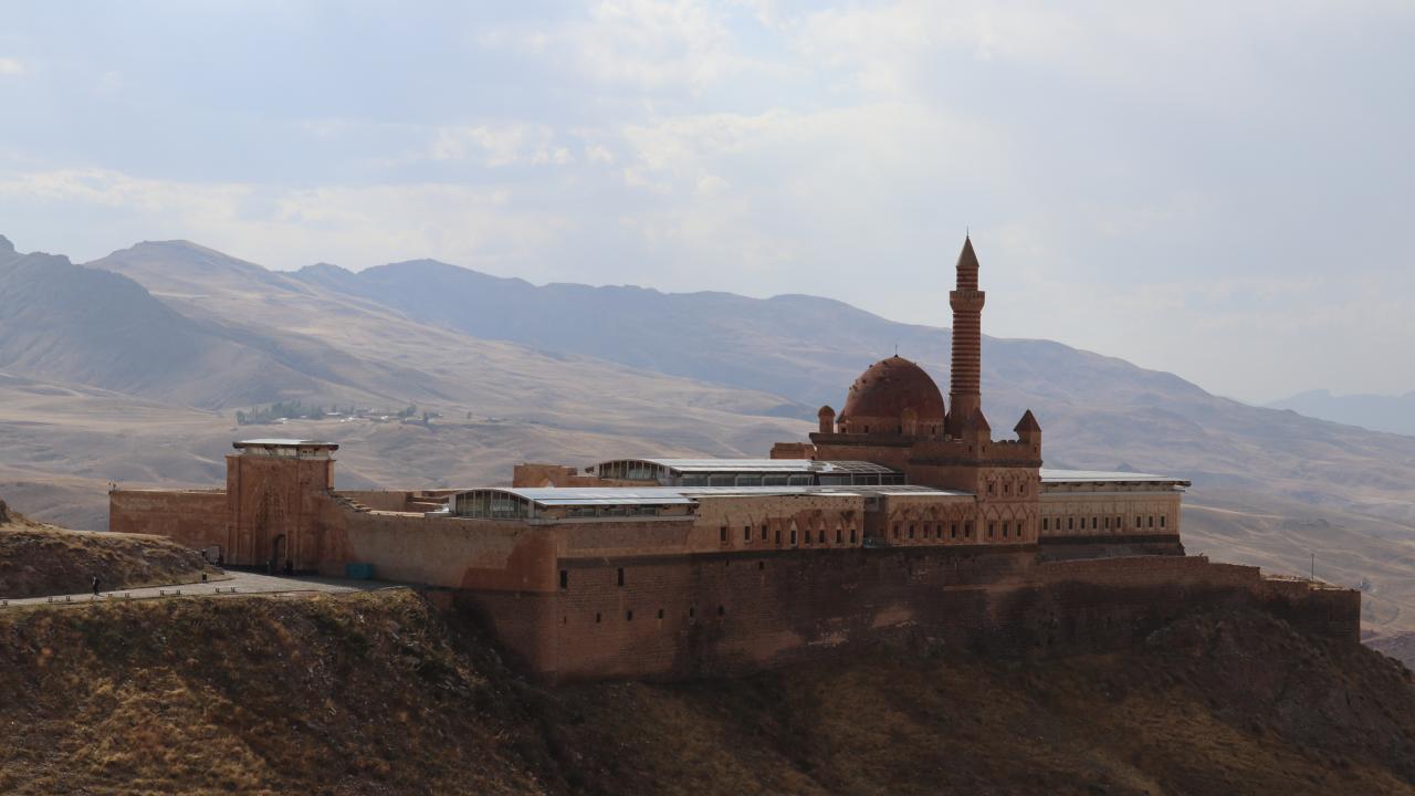 İshak Paşa Sarayı’nın UNESCO’nun asıl listesine girmesi için çalışma başlatıldı