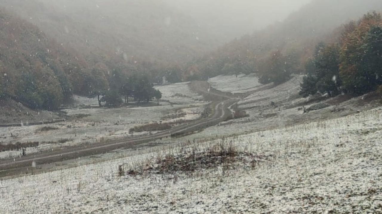 Türkiye'ye mevsimin ilk karı düştü