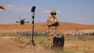 Milli kamikaze dron KarguFPV zırh delici harp başlığıyla hedefi vurdu