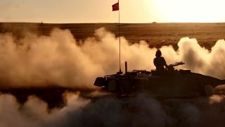 Türk ordusunun ateş gücü göz kamaştırdı