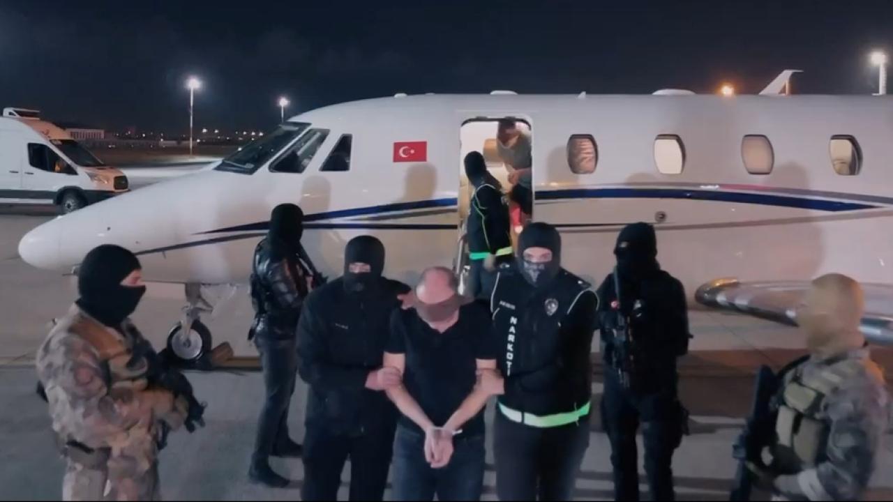 Kırmızı bültenle aranan uyuşturucu baronu BAE’de yakalandı