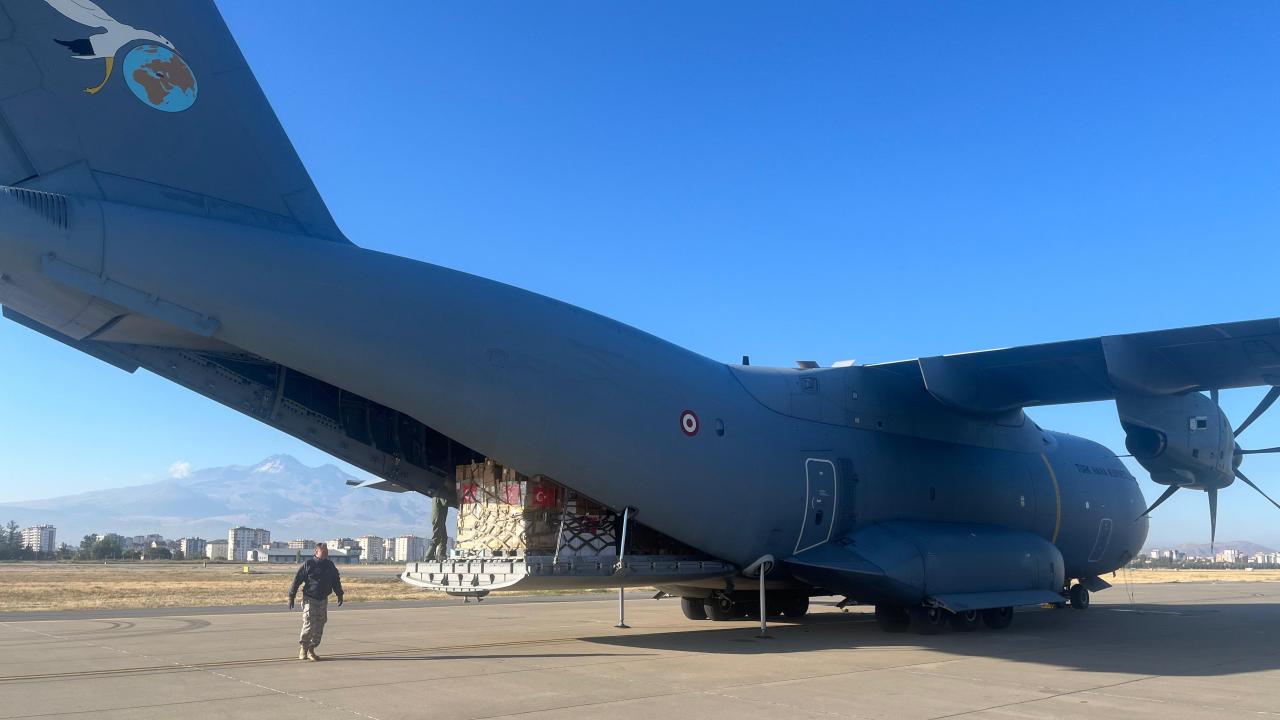 Türkiye’den Gazze’ye 100 bin tonun üzerinde insani yardım malzemesi ulaştırıldı