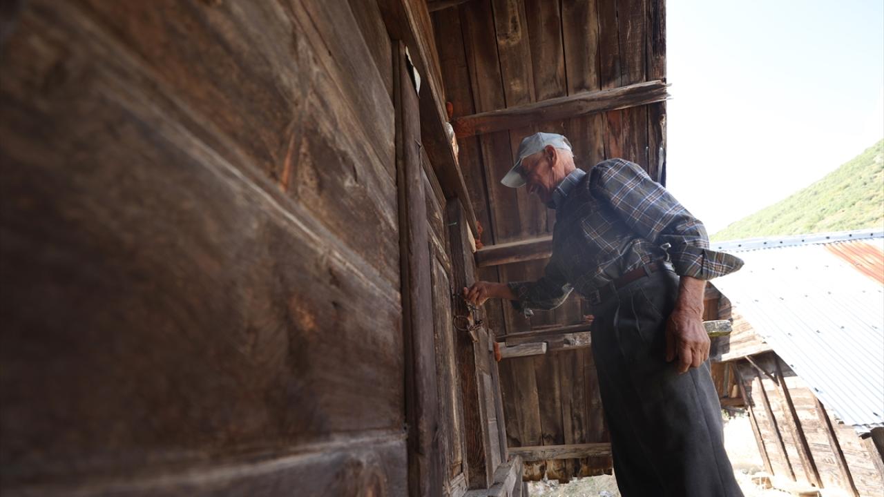 "Yağmurdan, soğuktan, sıcaktan ürünlerimizi bu ambar koruyor"