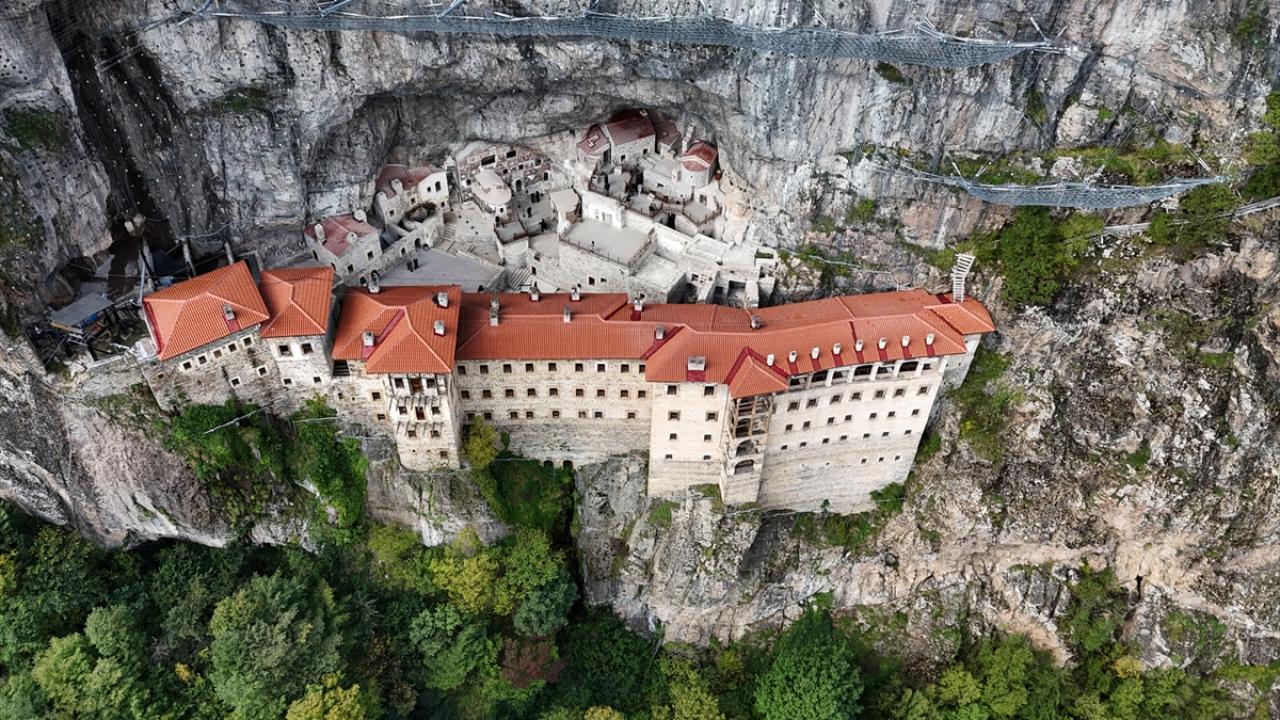 Karadeniz’in kültürel mirası: Sümela Manastırı