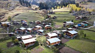 Şavşat'ın Maden köyü betonlaşmaya direniyor