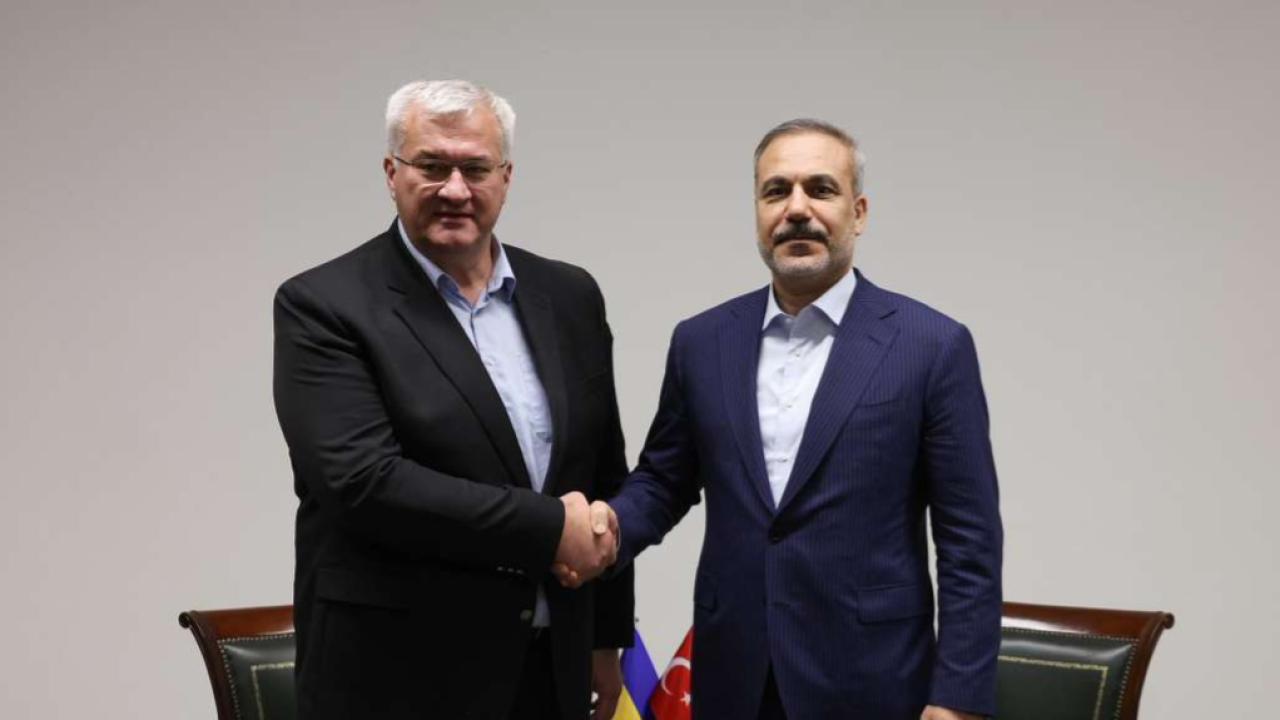 Bakan Fidan, Ukrayna Dışişleri Bakanı Sybiha ile görüştü
